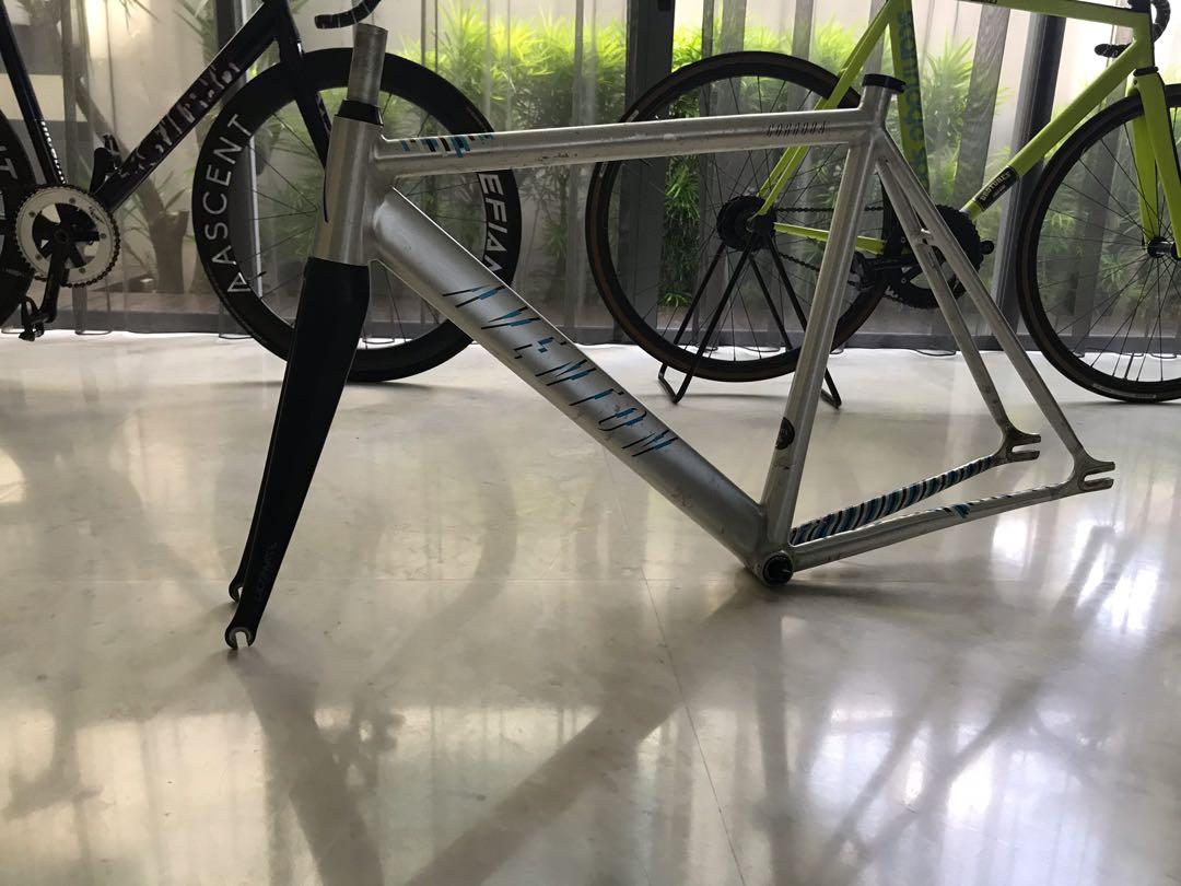 Aventon cordoba 2025 frame
