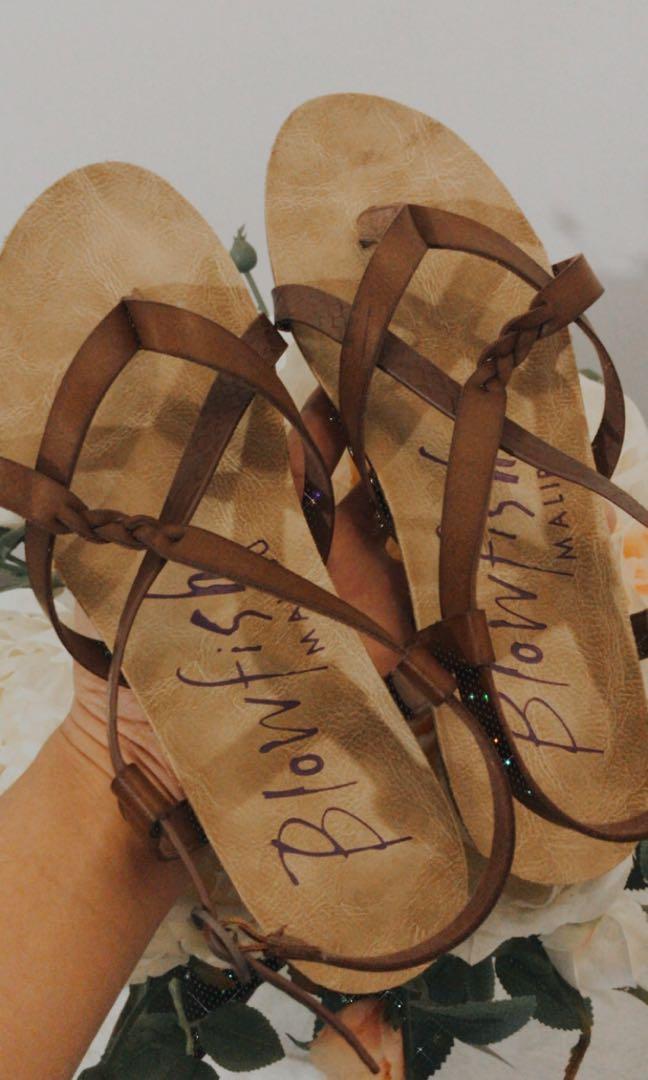 blowfish malibu flip flops
