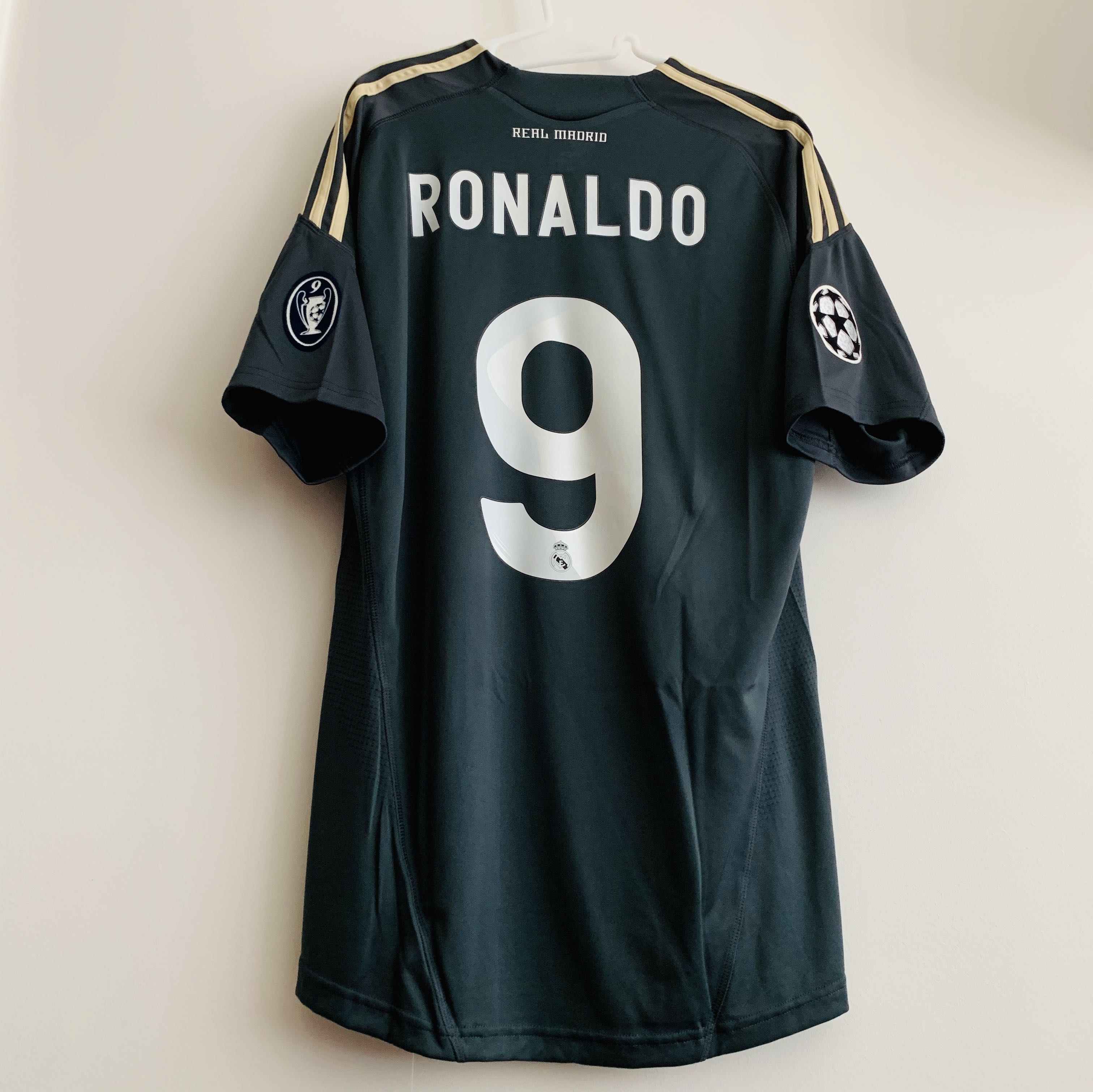 BNWT] Real Madrid 2009-2010 Third Jersey with 'Ronaldo' Nameset and  Champions League Patches, Men's Fashion, Activewear on Carousell