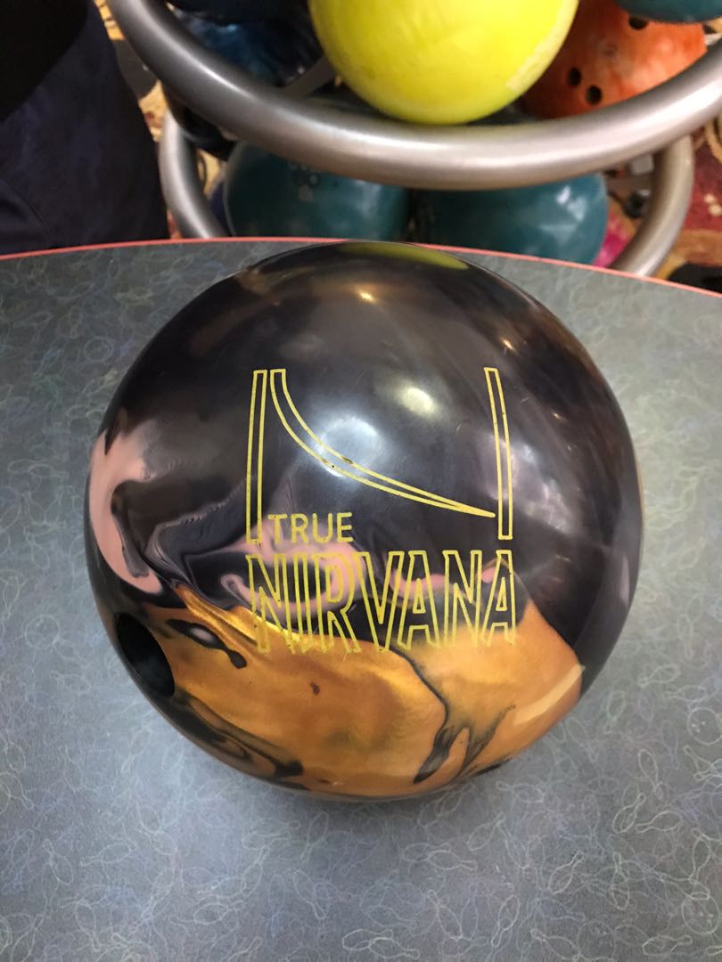 Brunswick True Nirvana Bowling Ball, Sports Equipment, Sports & Games, Billiards & Bowling on