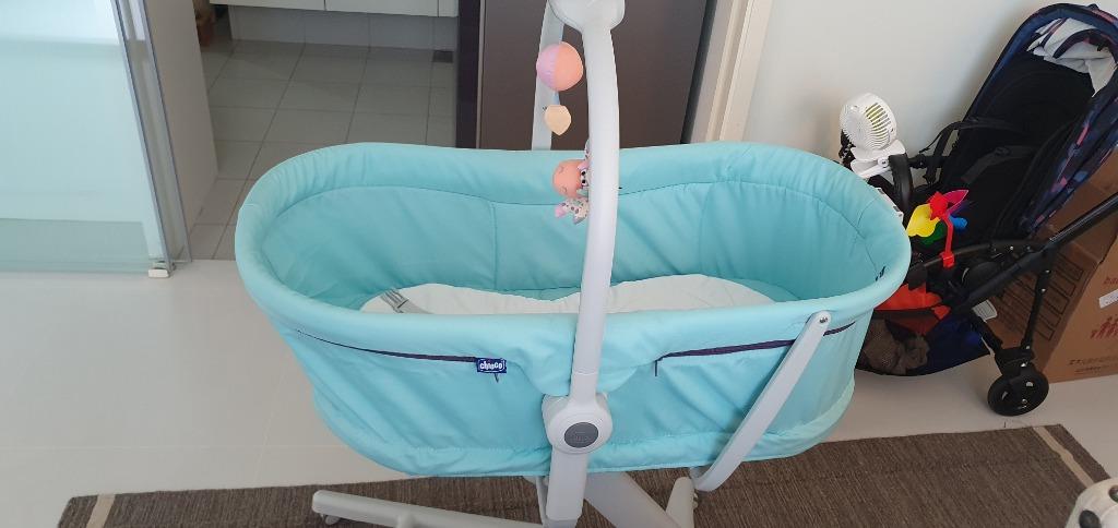 chicco baby hug 4 in 1 bassinet