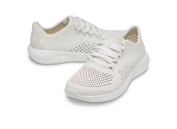 crocs literide tennis shoes