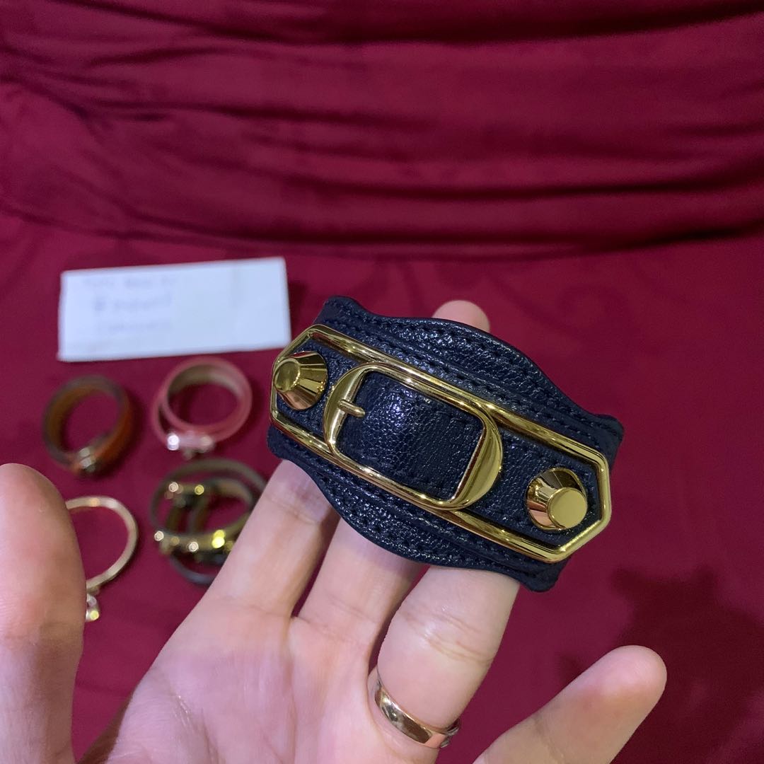 Gelang balenciaga clearance original