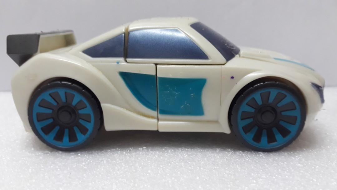 quick shadow transformer toy