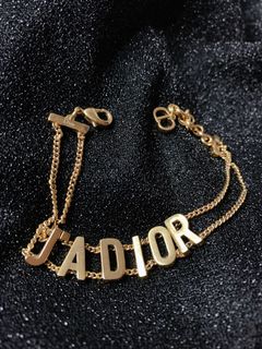 (Category: ) located in . Submitted by jillystoreroom (Listing ID 1022363750, Image 1). Description: .