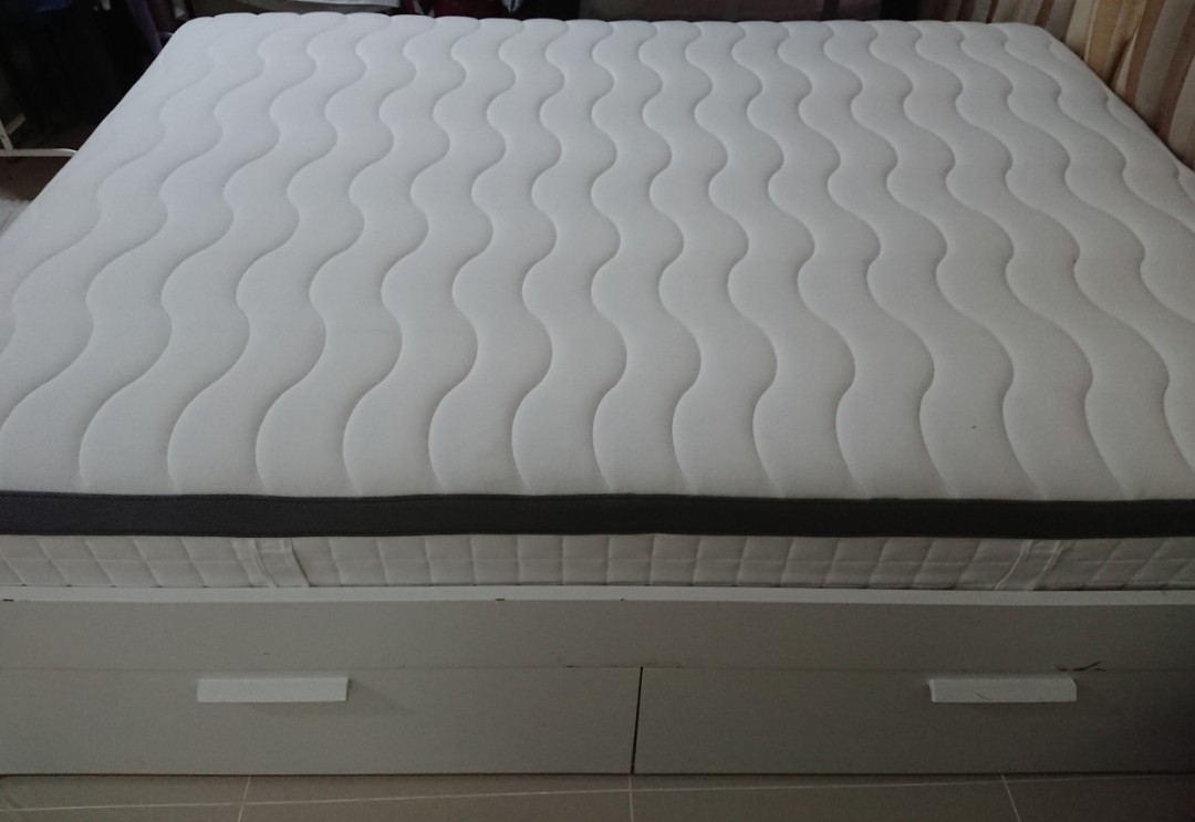 Tilam hot sale queen ikea