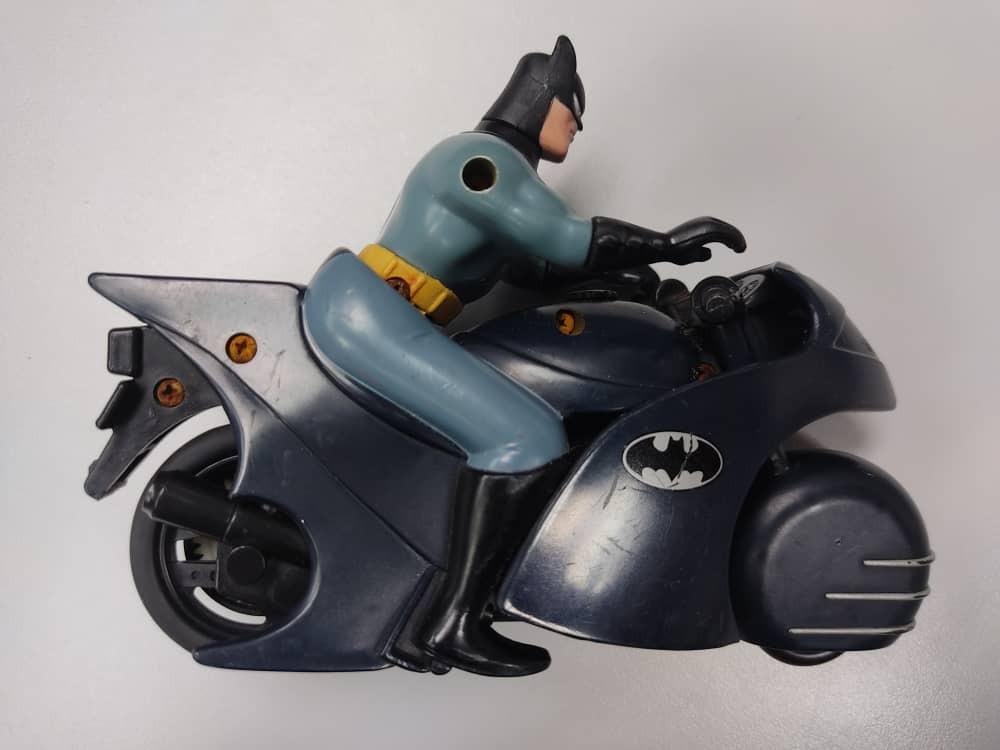 dc collectibles batman the animated series batcycle
