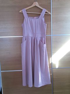 (Category: ) located in . Submitted by clearmywardrobeplease (Listing ID 1022244162, Image 1). Description: .