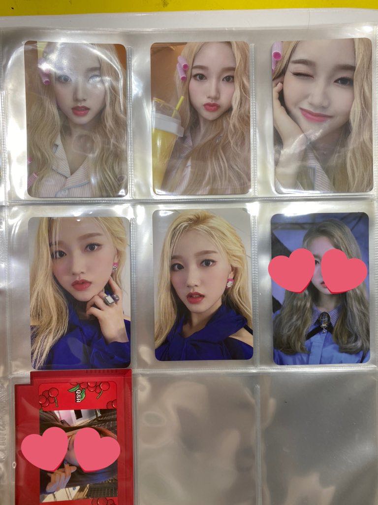 loona 2020 season’s greetings gowon pc set, Hobbies & Toys, Memorabilia