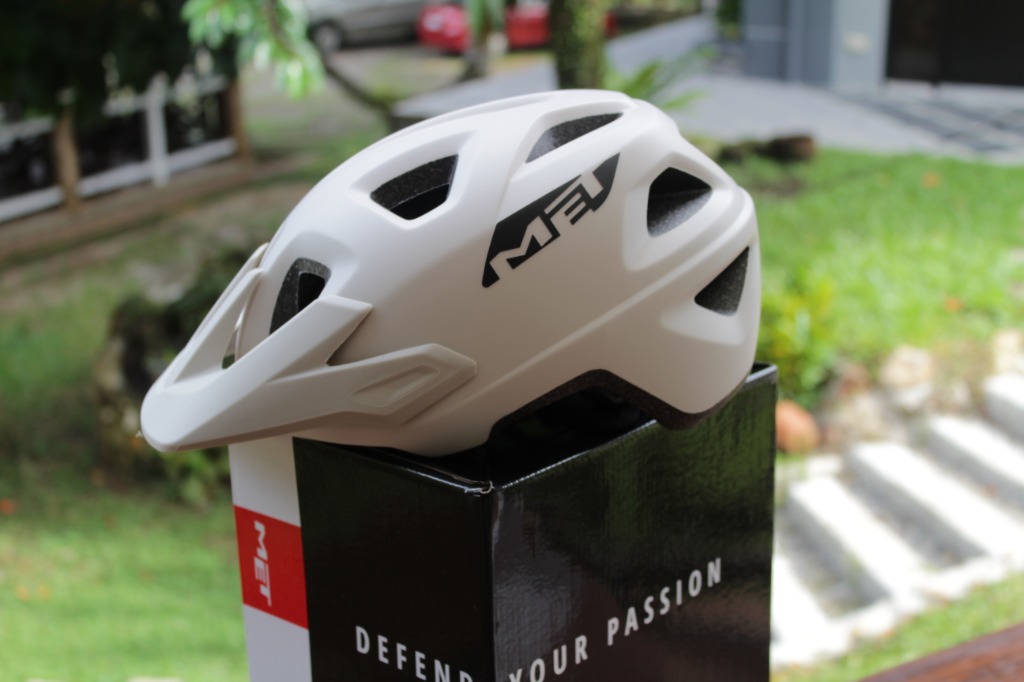Met echo helmet 2019 top