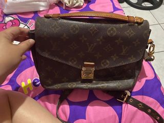 (Category: ) located in . Submitted by cindzz17 (Listing ID 1022288304, Image 1). Description: .