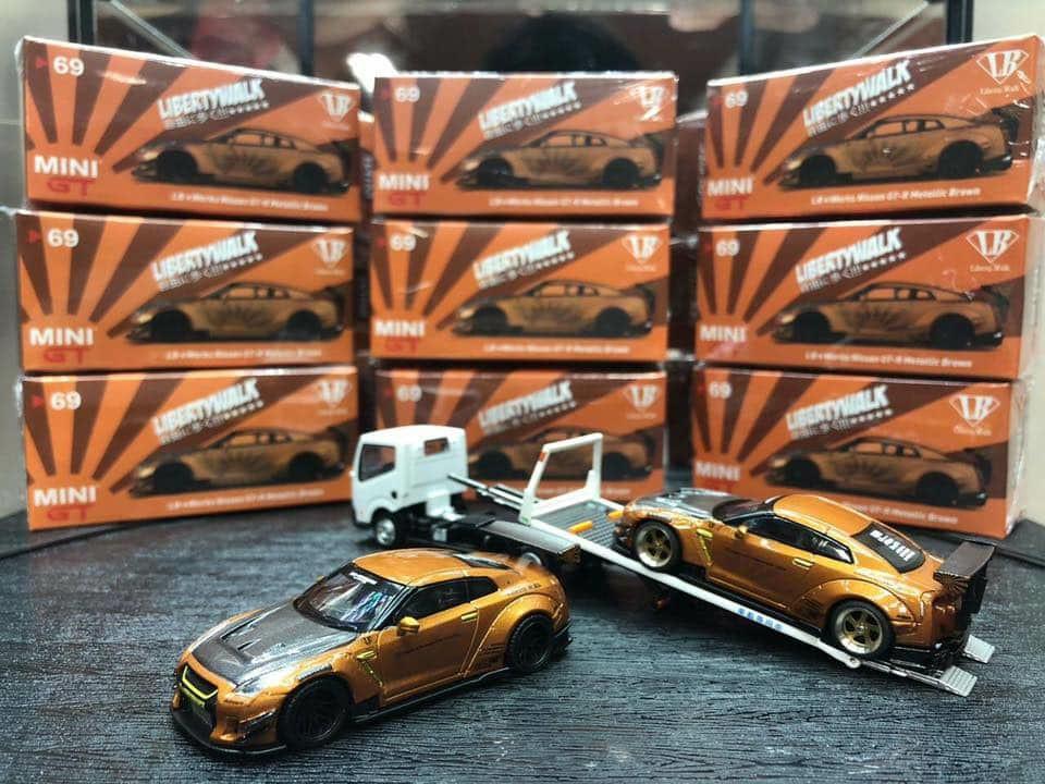 AVAILABLE Mini GT no. 69 LB*WORKS Nissan GT-R35 Metallic Brown