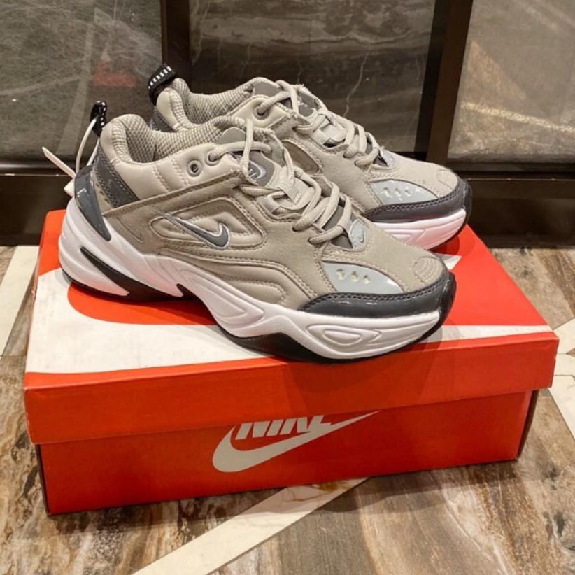 nike air monarch size 39