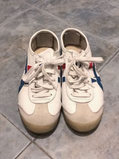 （分類：）位於 。 由 kopkhun 提交（商品編號 1022359519，圖片 1）。簡介： 。