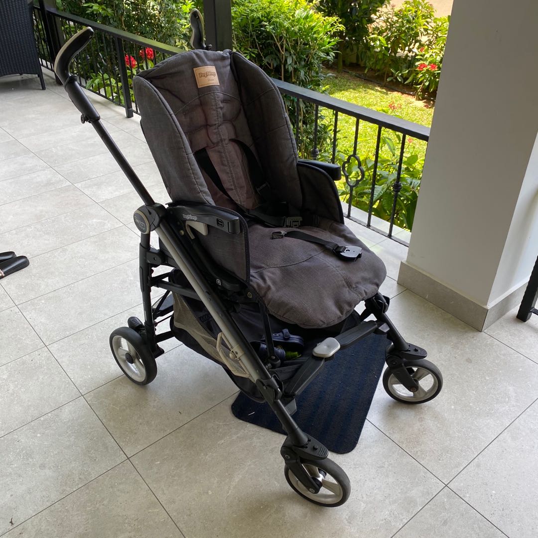 Peg perego switch 4, Babies & Kids, Going Out, Strollers on Carousell