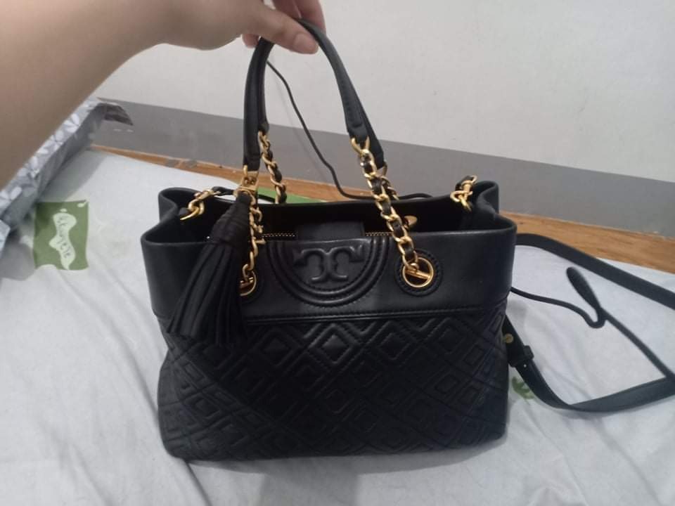 Tory burch fleming tote clearance