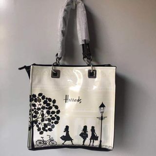 （分類：）位於 。 由 raicy23 提交（商品編號 1022378821，圖片 1）。簡介： 。