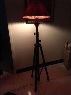 Vintage Matte Black and Red Tripod Floor Lamp (w/ Phillips bulb!)