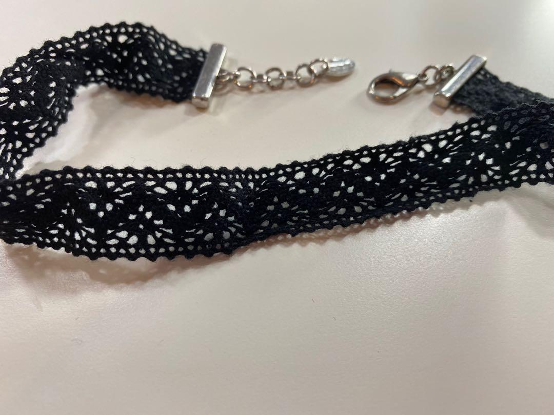 Zara Choker necklace (Category: Necklaces) located in Pasig City. Submitted by kprelovedstuff (Listing ID 1022365269, Image 2). Description: .