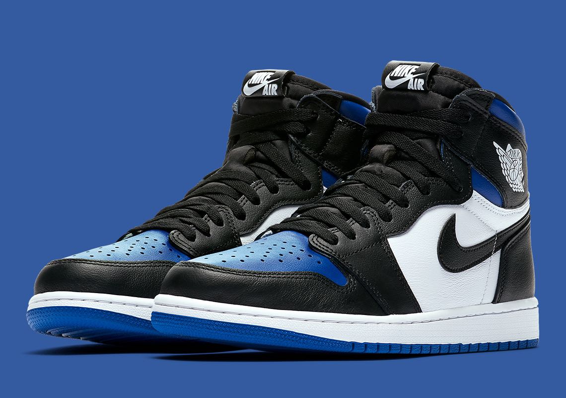 Air jordan clearance 1 blue toe