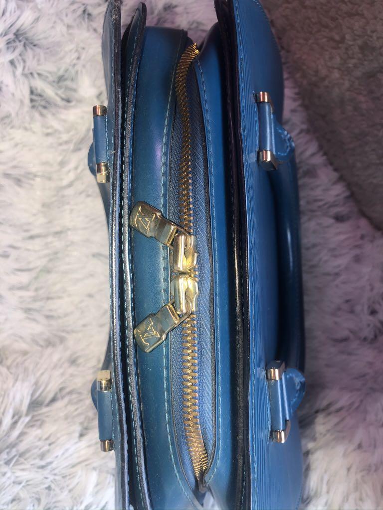 Authentic Louis Vuitton PONT 9 SOFT MM Blue Marine M59300 Box/Receipt/Dust  Bag