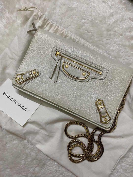 balenciaga clutch price