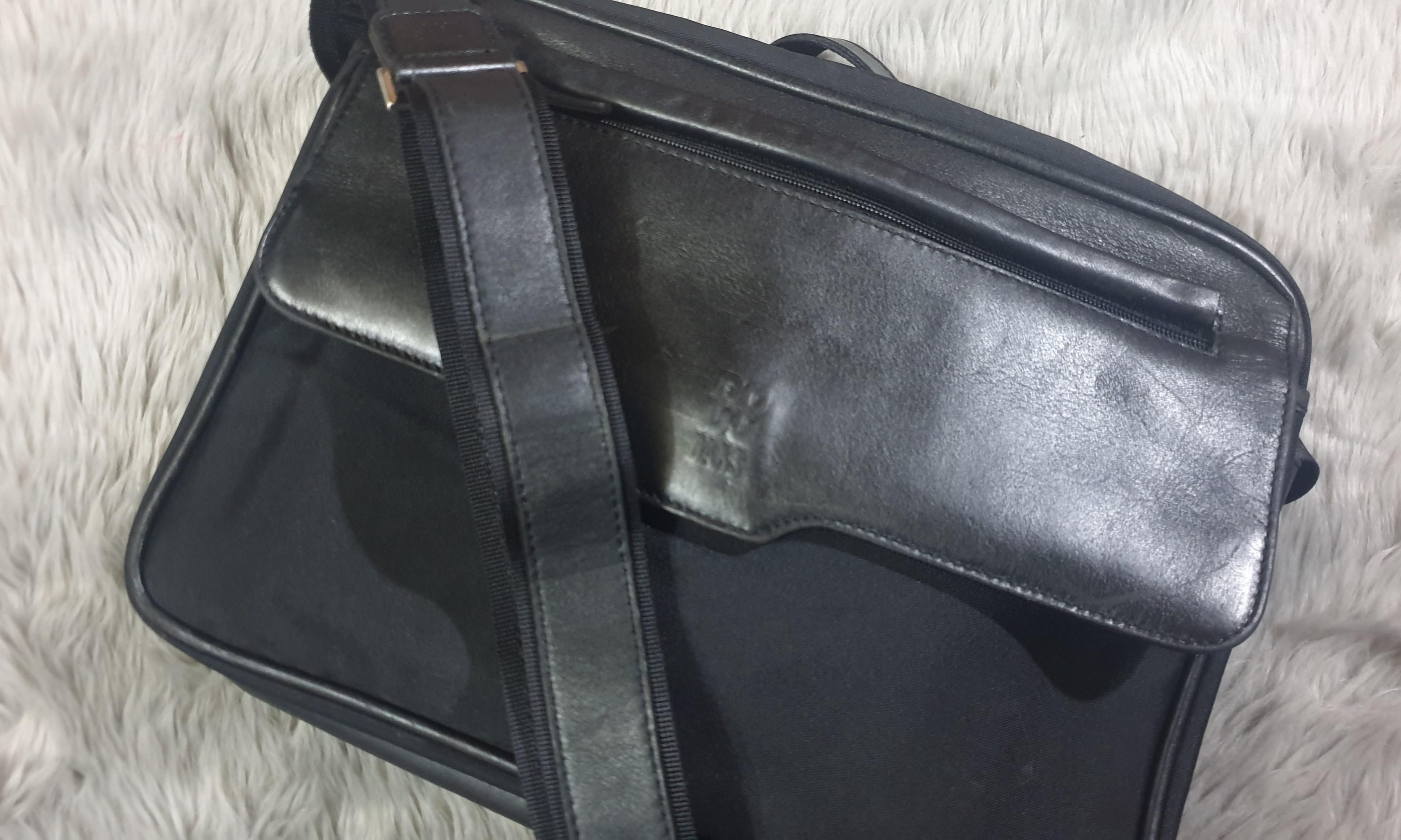 Daks messenger clearance bag