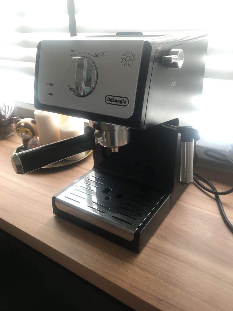 Delonghi Coffee Machine ECP33.21 Black, Home Appliances, Kitchenware on