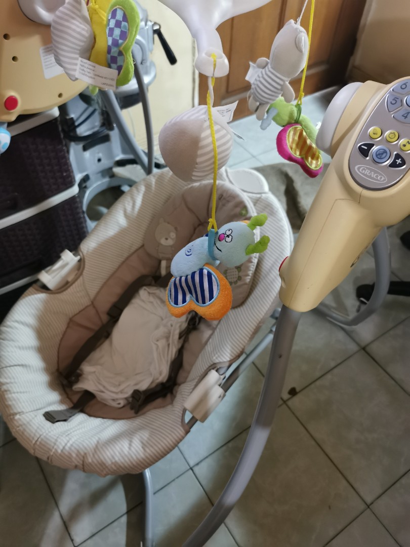 graco lovin hug baby swing