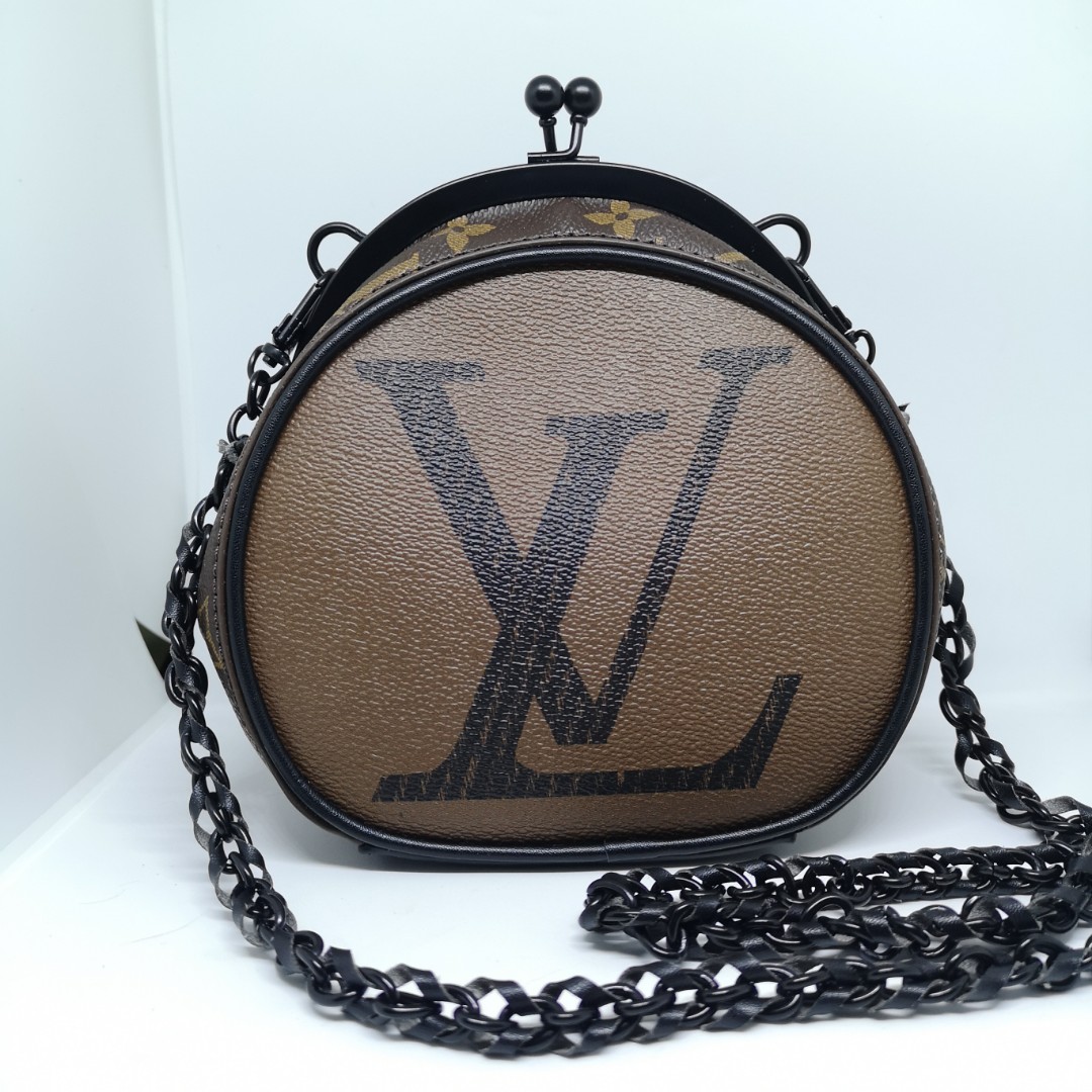 round sling bag