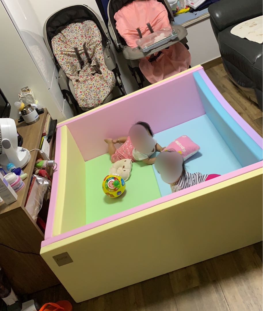 (Made in Korea) 韓國製 Caraz Baby BB 彩色 遊戲 安全圍欄軟墊地墊 playmat (大size ) 89成新