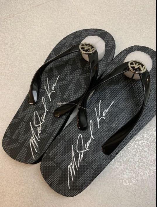 Mk flip flops black store