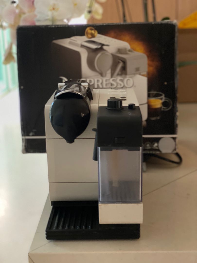 Nespresso Lattissima, TV & Home Appliances, Kitchen Appliances, Coffee ...