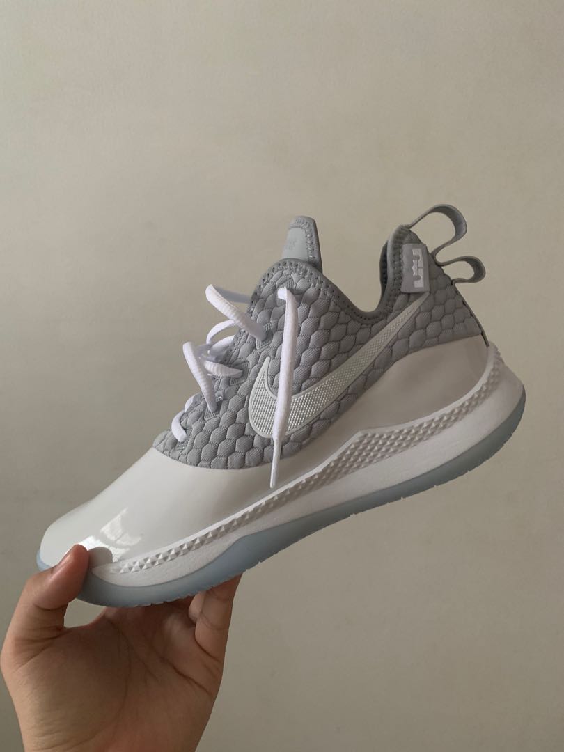 lebron witness 3s