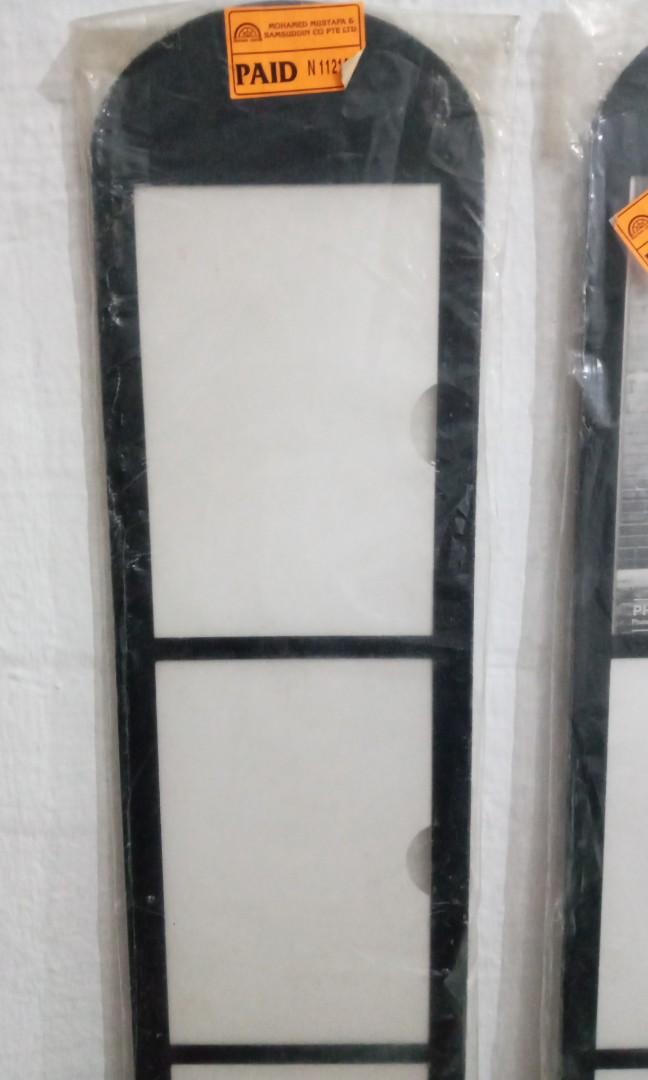 Picture Frames (Category: Frames & Pictures) located in Singapore. Submitted by wvndxrlnst (Listing ID 1022578136, Image 2). Description: ~ picture frame as per photos ~ brand new, bought but never use ~ one for $7, take both for $10 ~ collection at Telok Blangah.