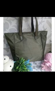 (Kategori: ) berada di . Dikirim oleh letashop (ID iklan 1022589628, Gambar 1). Deskripsi: .