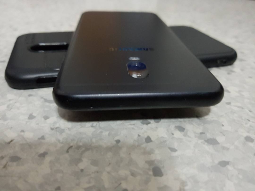 Samsung j7 plus 32 gb/4gb black