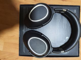 (Category: ) located in . Submitted by buyingstuffidontneed (Listing ID 1022586155, Image 1). Description: .