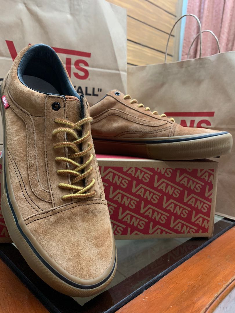 vans anti hero camel