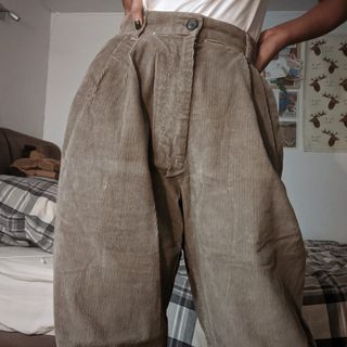 (Category: ) located in . Submitted by rookiy (Listing ID 1022492175, Image 1). Description: .