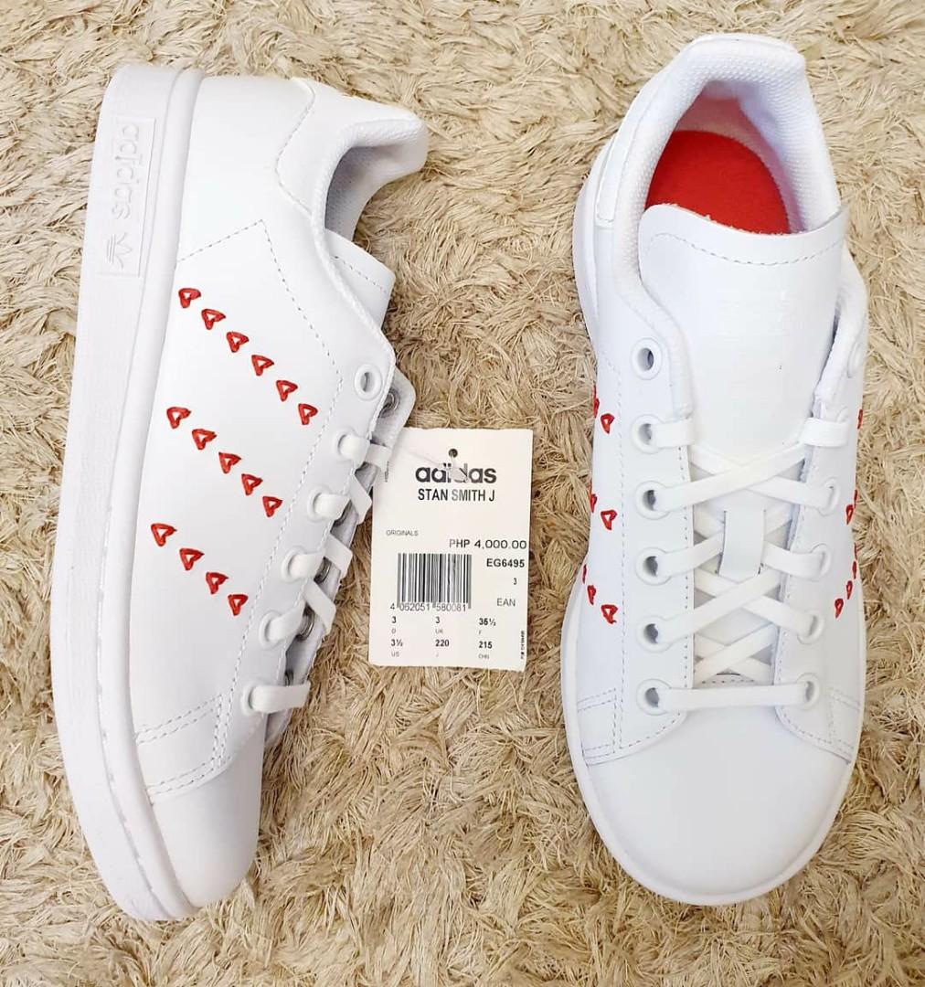 stan smith with heart