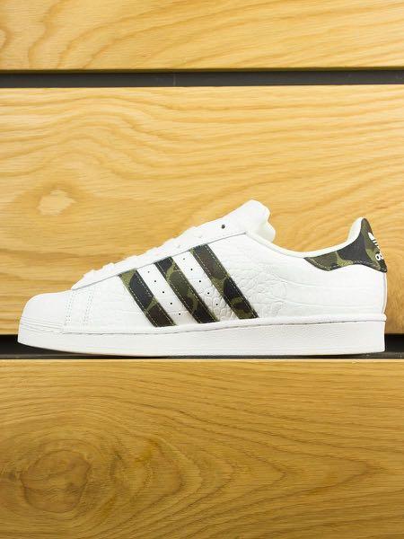 continuar Competidores pila Adidas Superstar Camouflage Stripes for men, Men's Fashion, Footwear,  Sneakers on Carousell