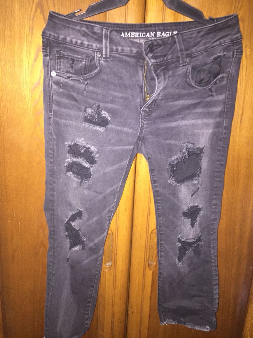 american eagle distressed jeans