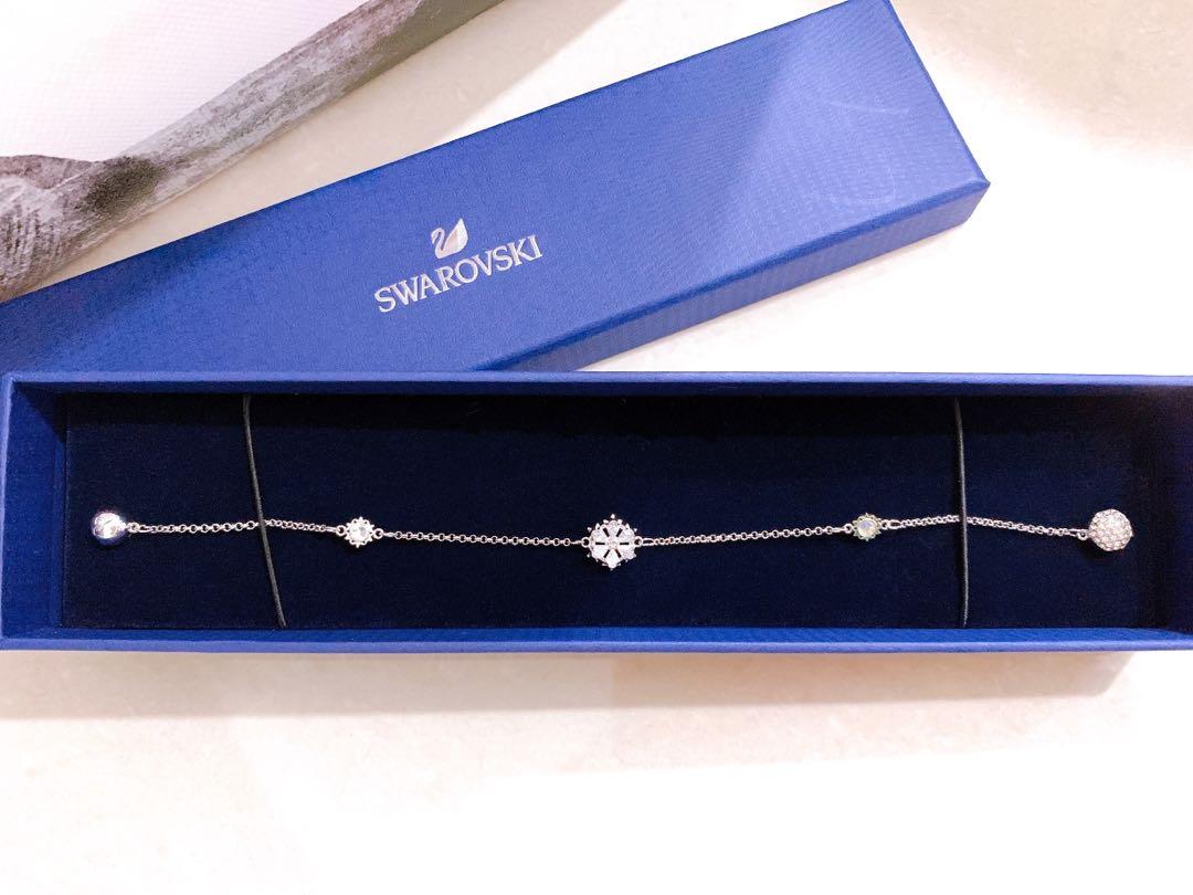Swarovski strand hot sale snowflake bracelet