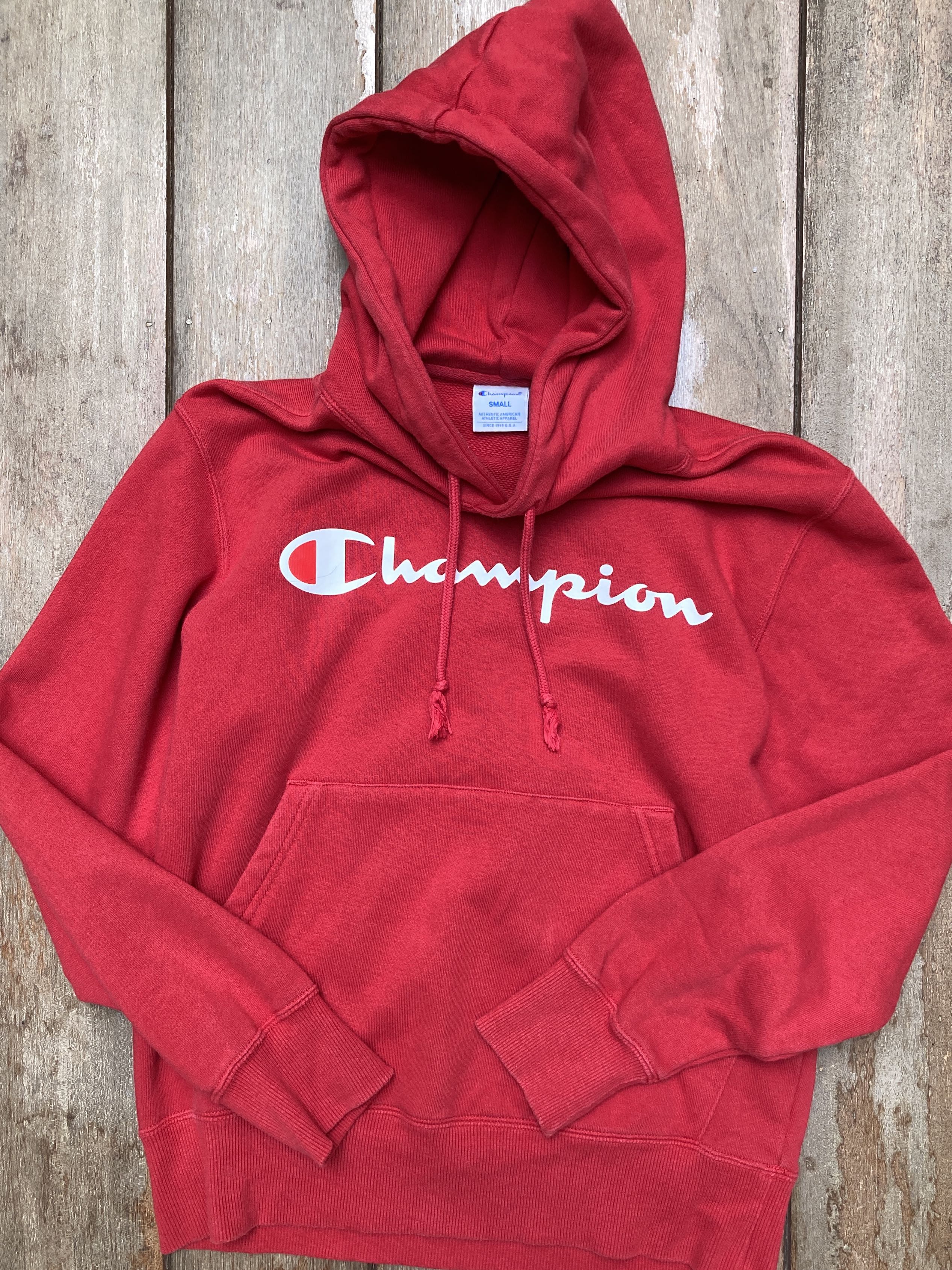 red champion hoodie small