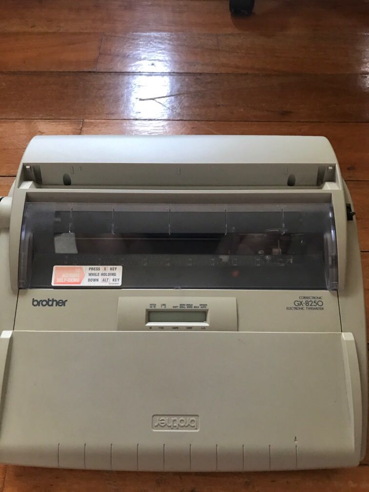 Brother GX8250 Electronic Typewriter, Computers & Tech, Office