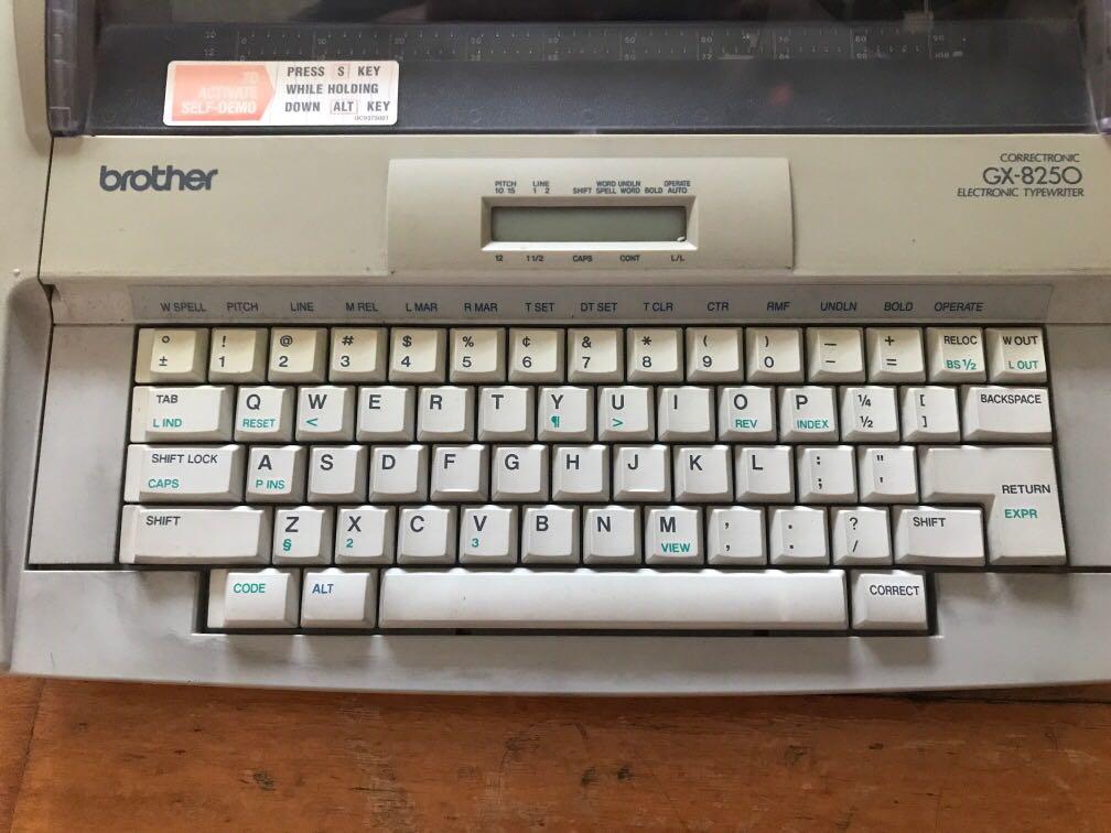 Brother GX8250 Electronic Typewriter, Computers & Tech, Office