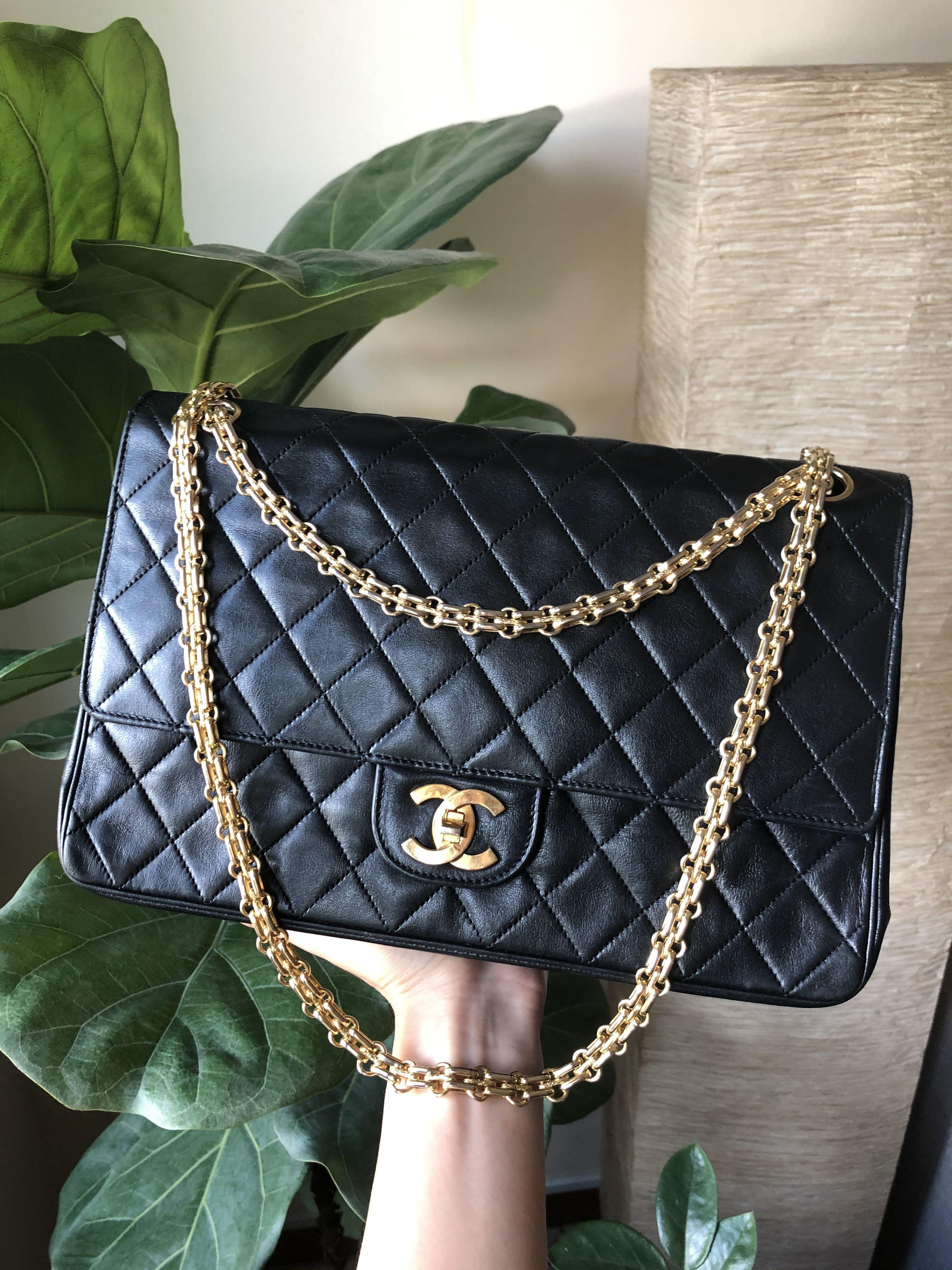 Vintage shop chanel reissue
