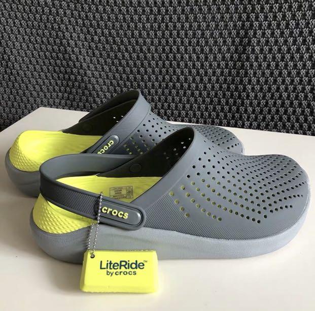 crocs literide slippers