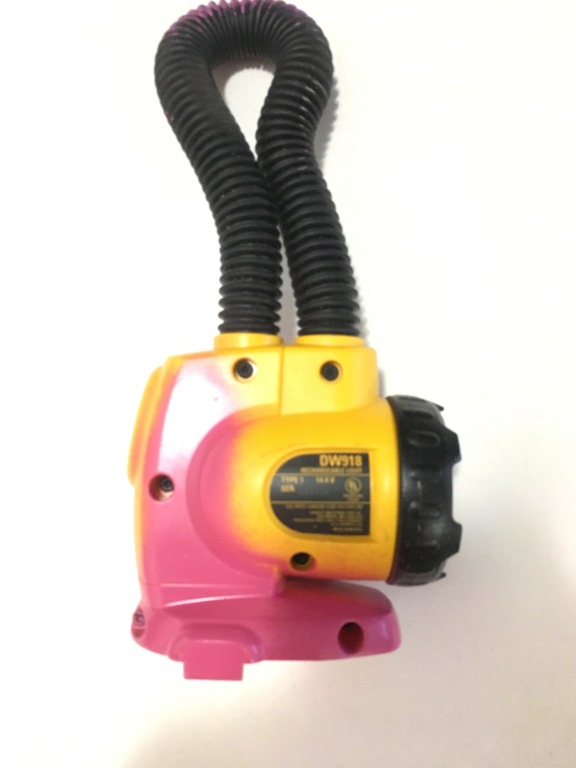 Dewalt DW918 14.4V Cordless Flexible Floodlight (Bare Tool, No Battery)